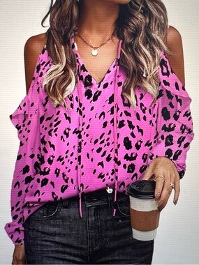 Cold-Shoulder Pink Leopard Print V-Neck Top